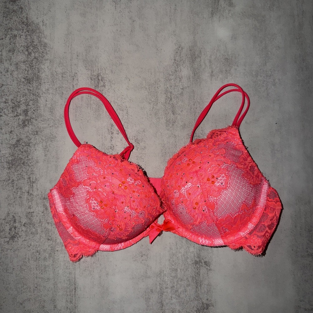 Victoria's Secret Very Sexy Padded Underwire  Neon Lace Bra‎ 34C